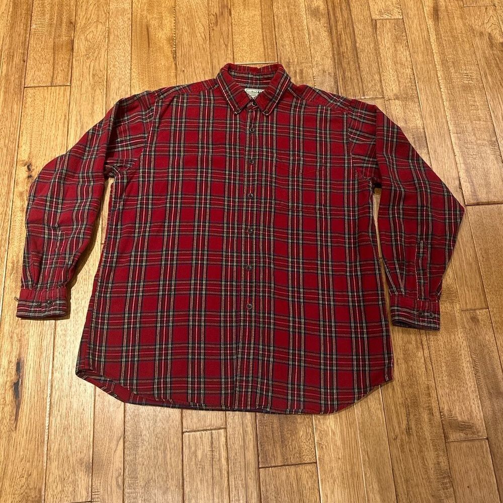 Vintage L.L. Bean Red Flannel Plaid 100% cotton Large Holiday front button down